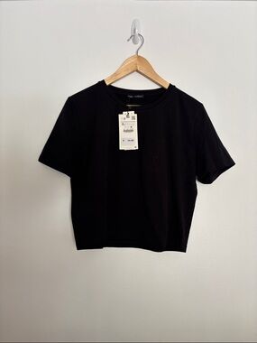 Zara Black Cropped Crewneck Tee